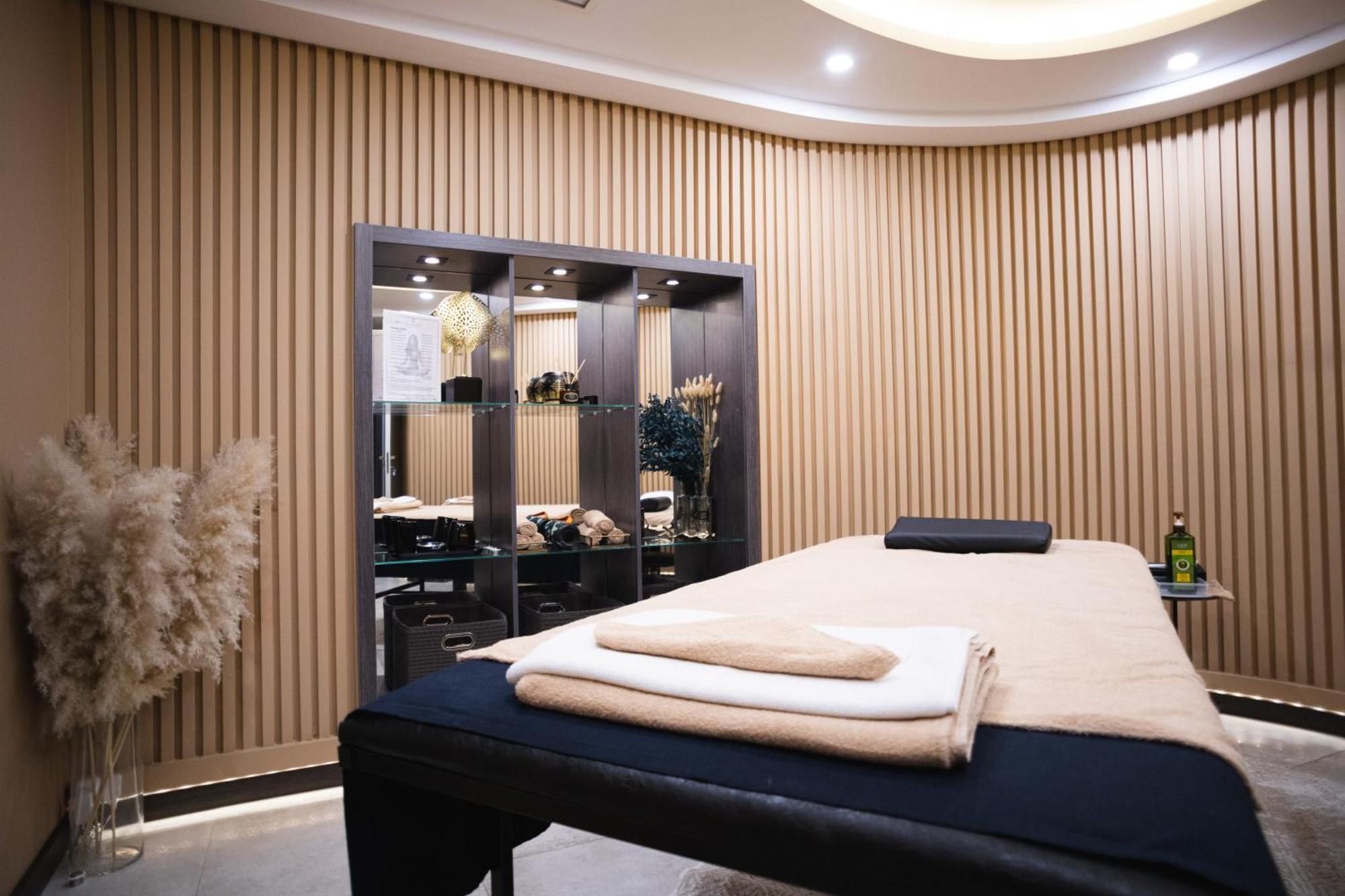 Resident Hotel Kazybek Bi 阿拉木图 外观 照片
